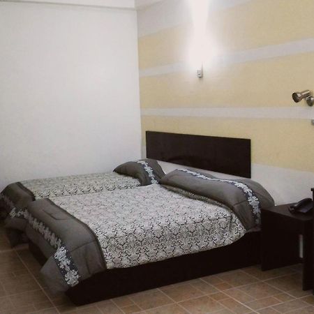Metro Park Hotel Mandaue Cebu Rum bild