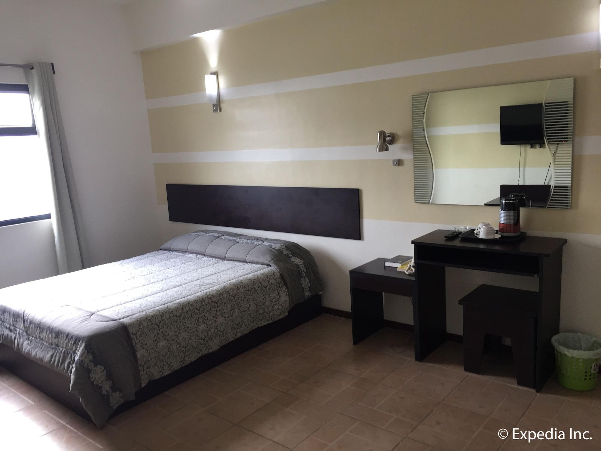 Metro Park Hotel Mandaue Cebu Exteriör bild