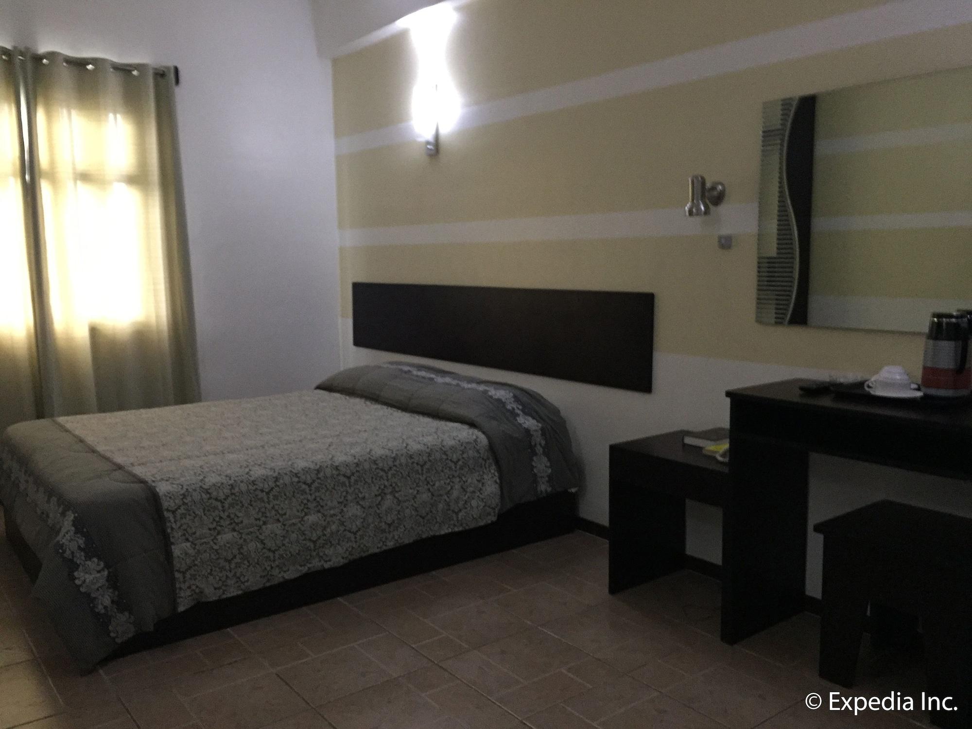 Metro Park Hotel Mandaue Cebu Exteriör bild