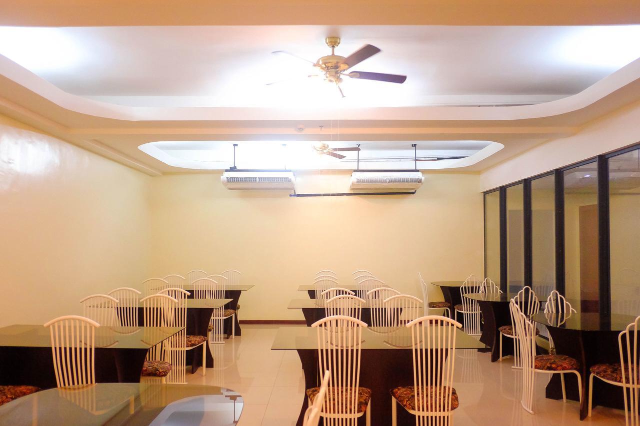 Metro Park Hotel Mandaue Cebu Exteriör bild