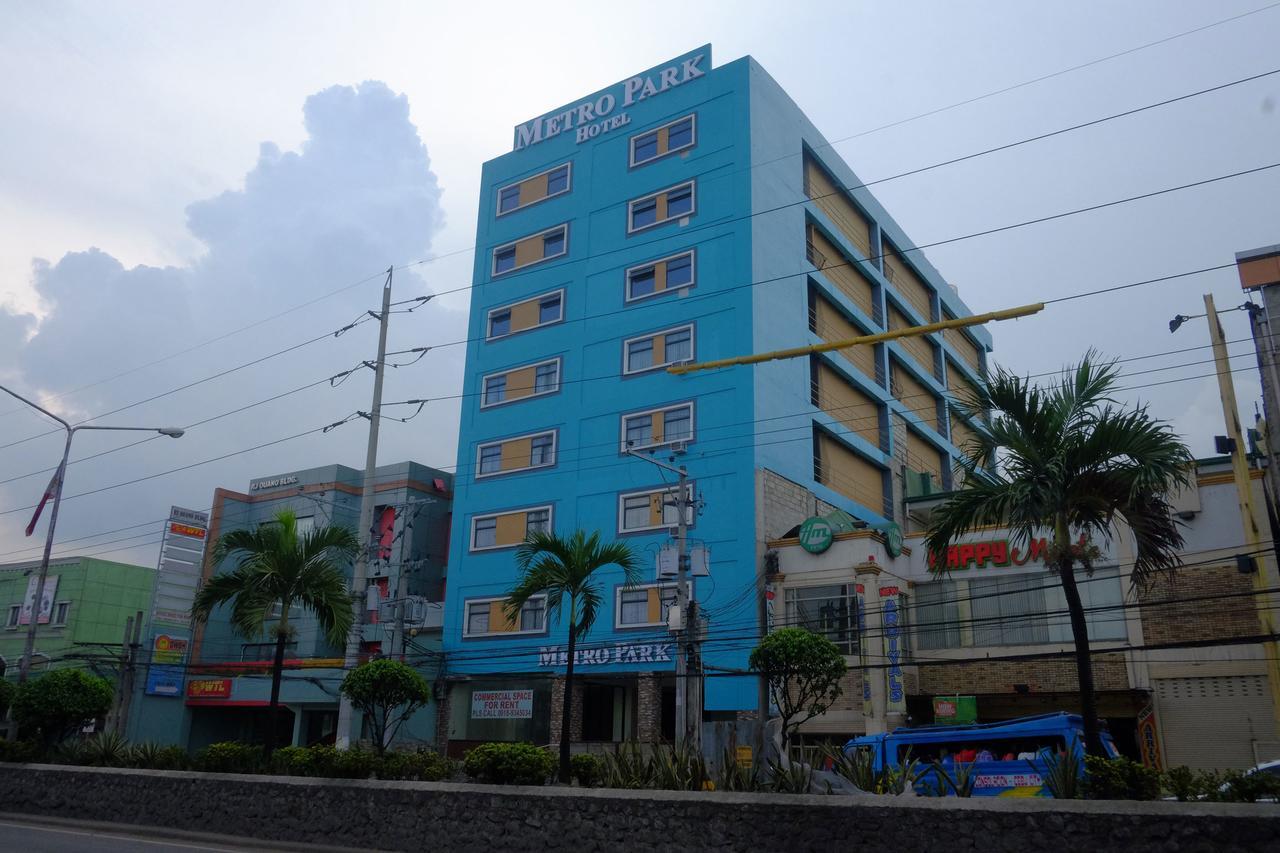 Metro Park Hotel Mandaue Cebu Exteriör bild