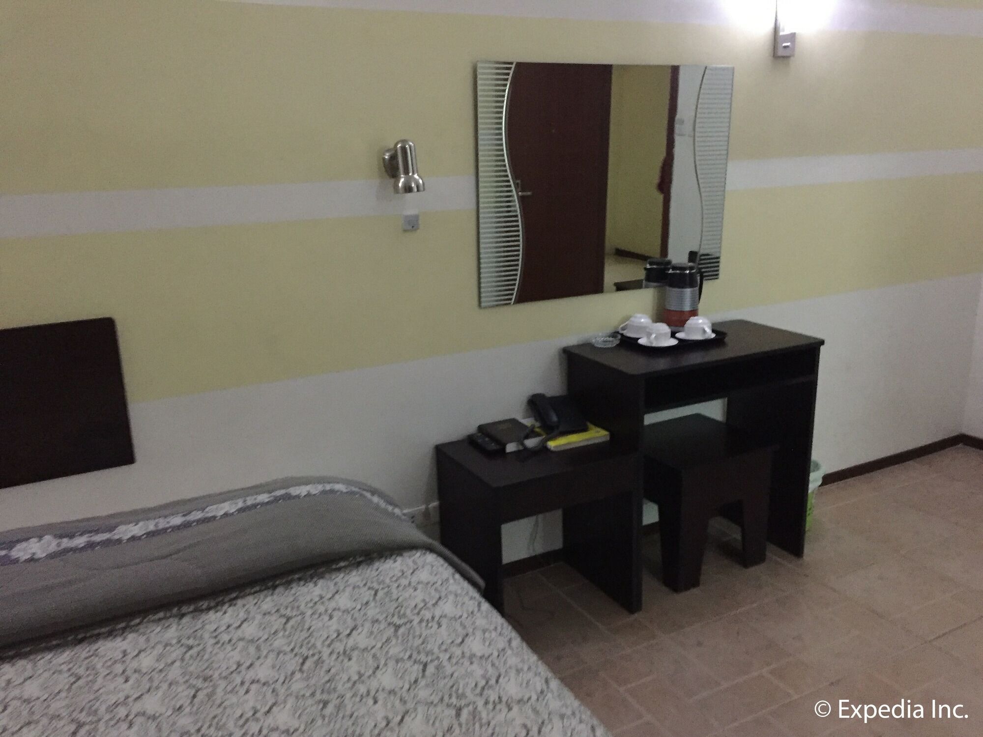 Metro Park Hotel Mandaue Cebu Exteriör bild