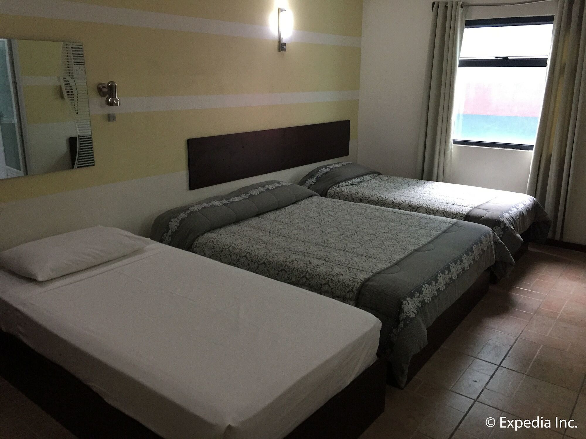 Metro Park Hotel Mandaue Cebu Exteriör bild